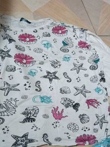 Patterned White T-Shirt top