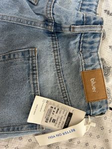 Bluer Mom Fit Ripped Light Wash Denim Jeans