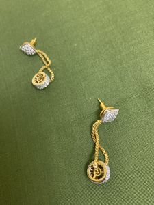 DIAMOND FINISH EARRINGS