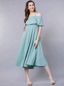🆕 Tokyo Talkies Fit And Flare Green Midi Dress With Noodle Straps👗