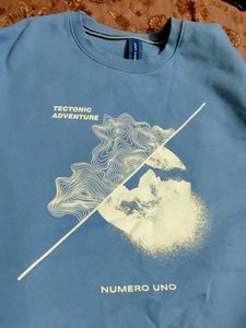 Blue Graphic Print Sweatshirt.