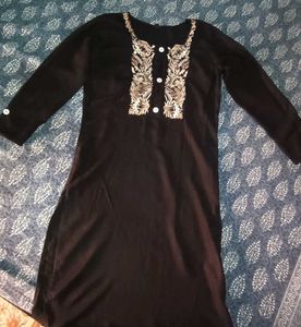 Selling  Comfortable Kurta  With Awesome Hand Work