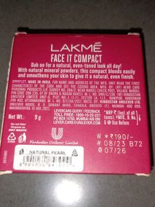 lipstick, lakme powder