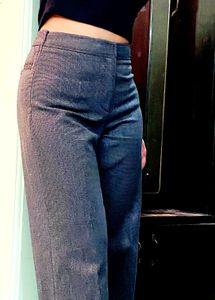 A Sraight Formal Pant For Ur Professional Look