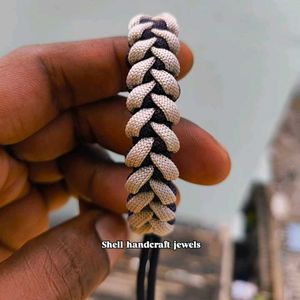 Braided Paracord Bracelet