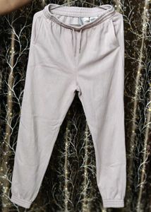 DIVIDED Beige Casual Shorts