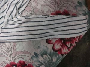 Striped V-Neck Long Sleeve Top