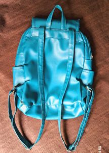 Pretty Blue Bagpack💙