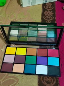 REVOLUTION Eyeshadow Palettes