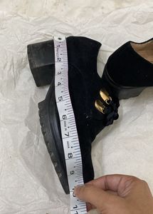 Black Ribbon Accent Casual Shoes