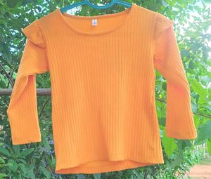 Cute mustard yellow Top