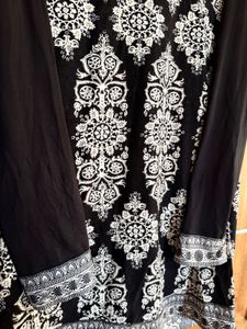 Black Printed Polo Nack T-shirt