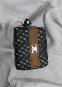 Stylish Compact Zip Wallet with Keychain