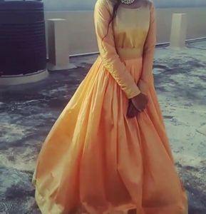 Elegant Ethnic Gown With Hip Belt
