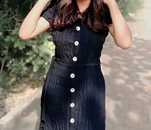 Chic Black Midi Dress