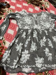 Gray Floral Embroidered Tunic Top