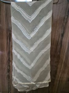 Beautiful Saree Light Weight With Golden Blouse