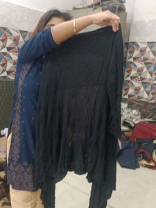 Black Shrug