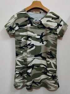 Trendy Classic Buckled Top