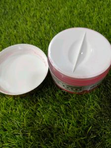 The Body Shop British Rose Yogu