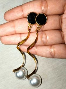 Pearl Drop Spiral Earrings