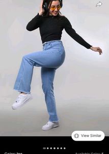 Light Wash Frayed Hem Jeans