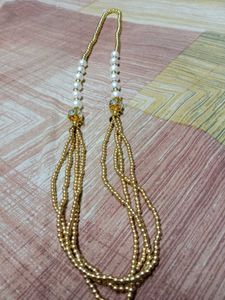 Pearl &amp; Gold Tone Necklace Set