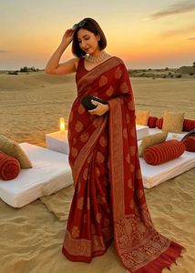 🩷✨Elegant Red & Gold Saree