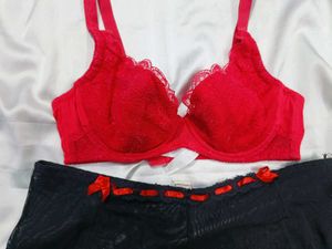 🇳🇿💫🎀Red Lace Bra &amp; Panty Set
