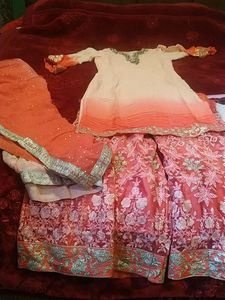 SALEEEEParty Wear Pretty Dress
