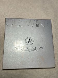 Blushes &amp; Highlighter