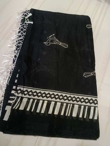 Black 🖤 Saree