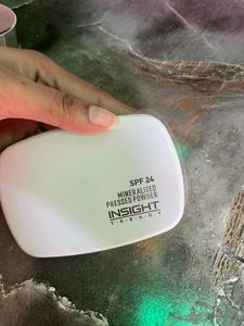 Insight Cosmetic Spf Foundation With Compact Powde
