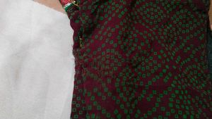 beautiful dark maroon bandhani sari with blouse