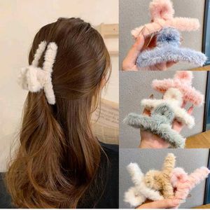 Large Plush Hair Claw Clips, Plastic Fluffy Hai
