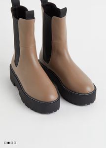 H&amp;M Platform Chelsea Boots
