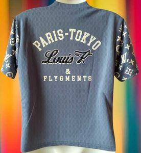 Stylish Blue &#39;Paris-Tokyo&#39; Graphic T-Shirt