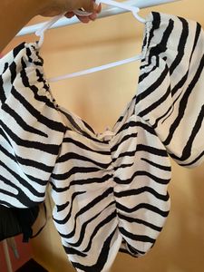 H&amp;M Zebra Print Tie Top
