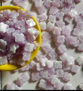 Flower Shaped Acrylic Beads