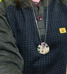 Rhinestone Leaf Pendant Necklace