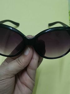 Black Cat-Eye Sunglasses
