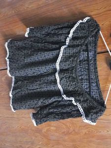 Cute Black Off Shoulder Printed Top