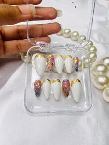 Press-On Nail Set
