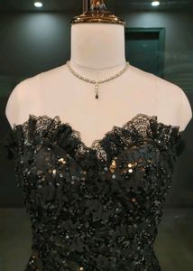 💥Price Drop💥Pinteresty Rosette Glitter Dress