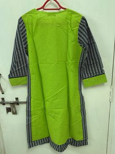 Green Embroidered Kurta