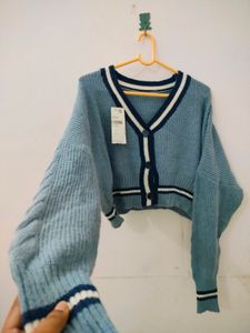 Woollen Cardigan 🩵