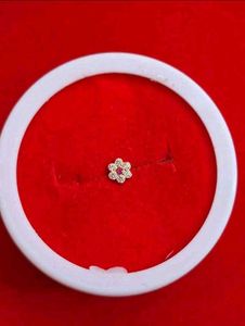 Flower Nose Pin Gold