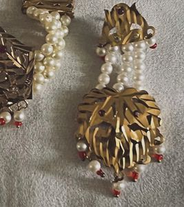 Pearl and Gold Jewelry Set