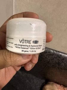 price reduce💦 grab it now❤️❤️seald pack voter jelly brightning radient mask for bridal like glow