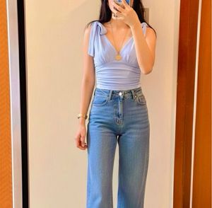 Stylish Straight Leg Jeans